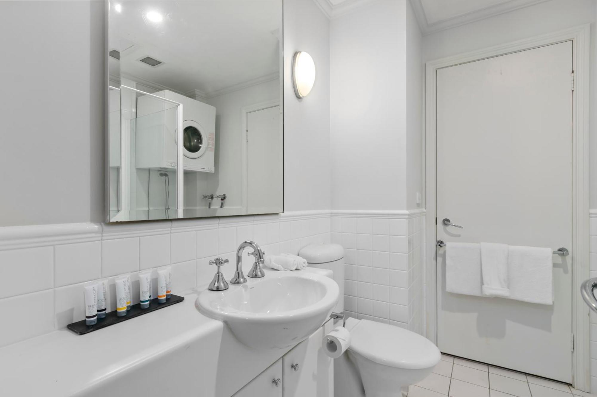 Comfort Hotel Melbourne Central Екстер'єр фото